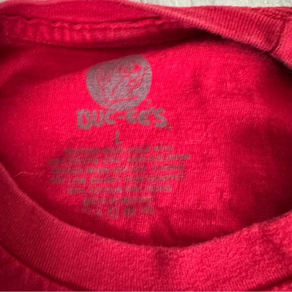 Buc-ee’s Rockin’ Around the Christmas Tree Beaver T-Shirt Red Adult Size Large - Picture 4 of 7